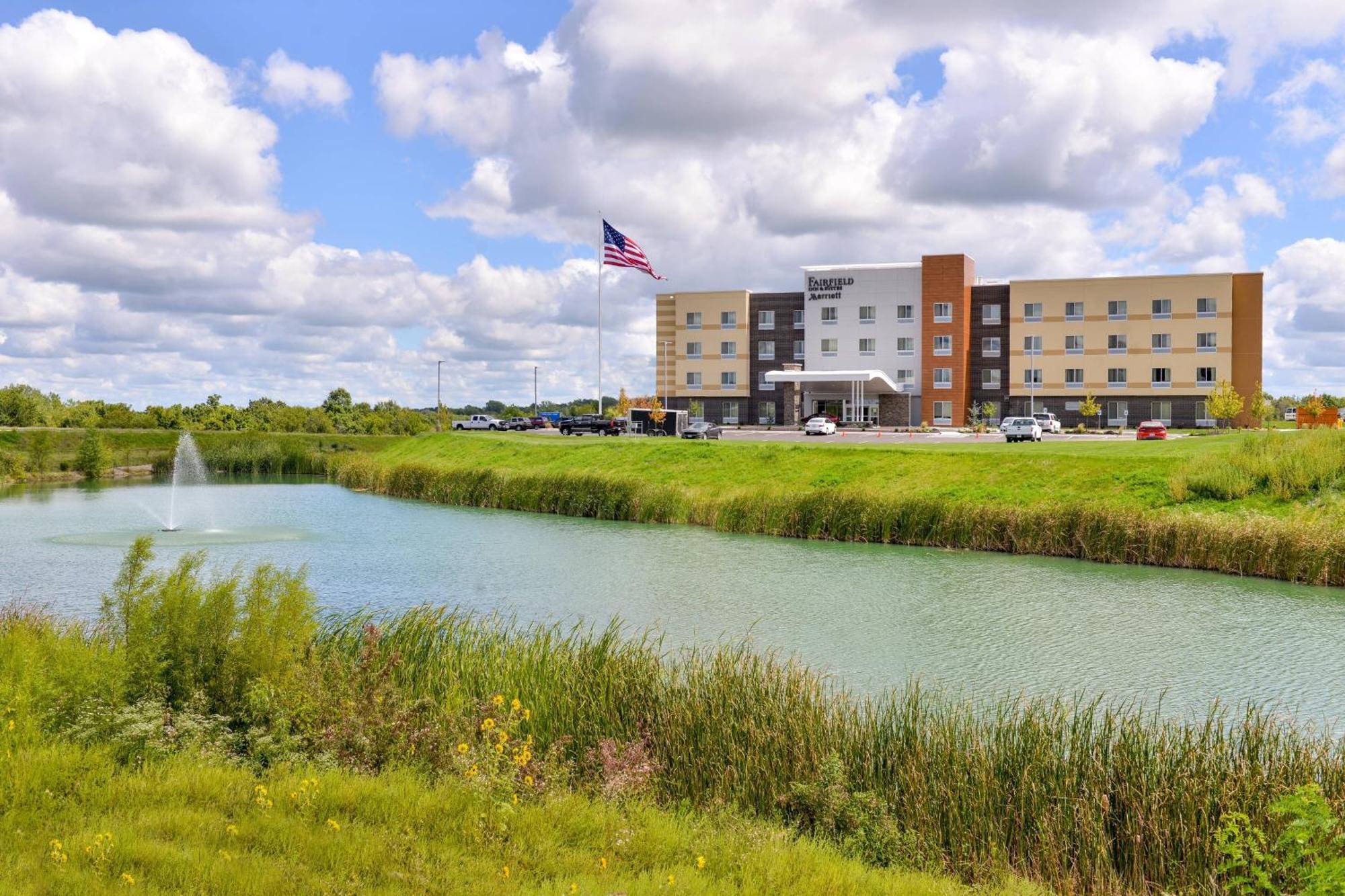 Fairfield Inn & Suites By Marriott Warrensburg Exteriér fotografie